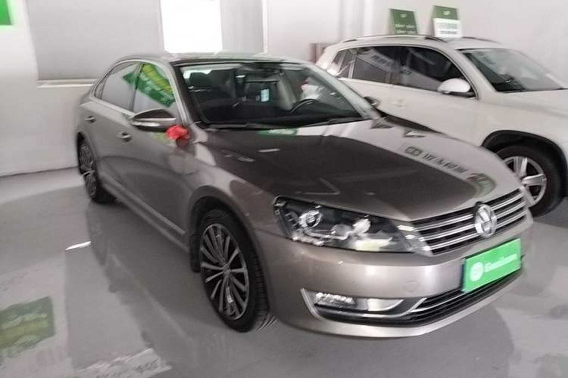 Used Volkswagen Passat 2014 1.8TSI DSG Prestige Edition Front Right 45 Deg