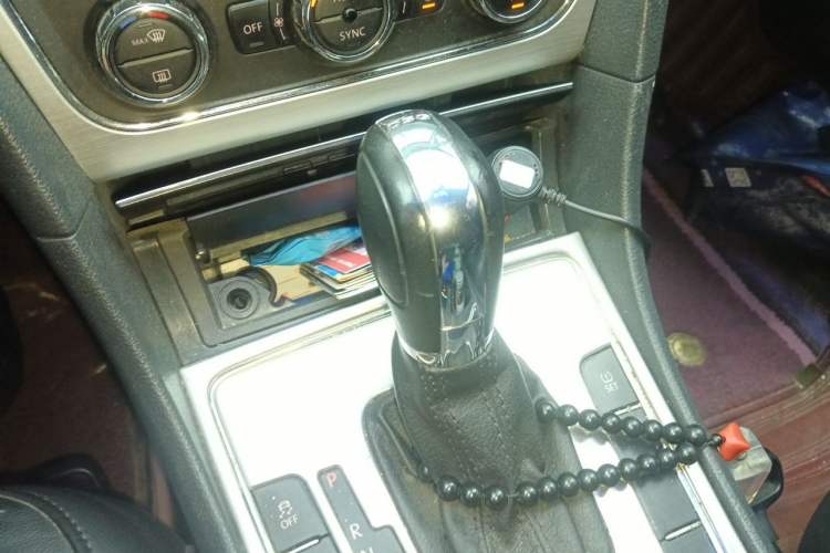 Used Volkswagen Passat 2014 1.8TSI DSG Prestige Edition Gear Lever