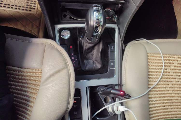 Used Volkswagen Passat 2014 1.8TSI DSG Prestige Edition Gear Lever