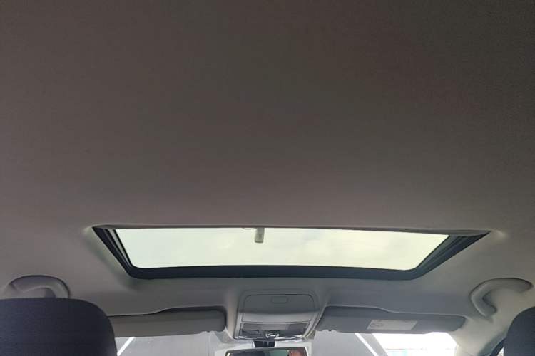 Used Volkswagen Passat 2014 1.8TSI DSG Prestige Navigation Edition Headliner