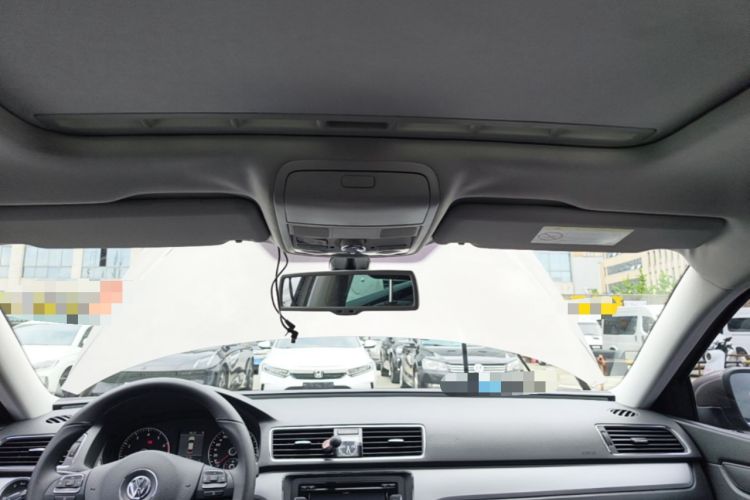 Used Volkswagen Passat 2014 1.8TSI DSG Ultimate Edition Headliner