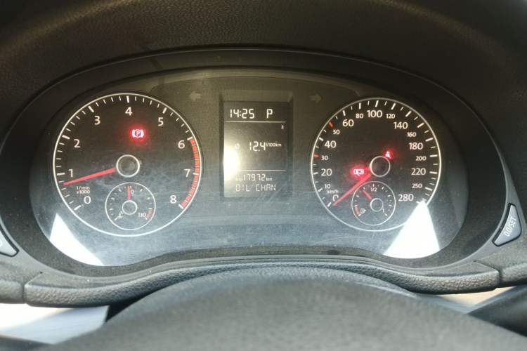 Used Volkswagen Passat 2014 1.8TSI DSG Prestige Edition Instrument Cluster