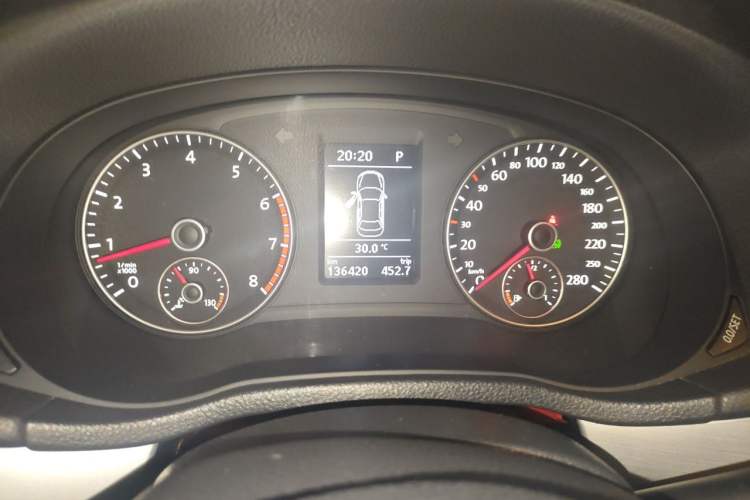 Used Volkswagen Passat 2014 1.8TSI DSG Prestige Edition Instrument Cluster