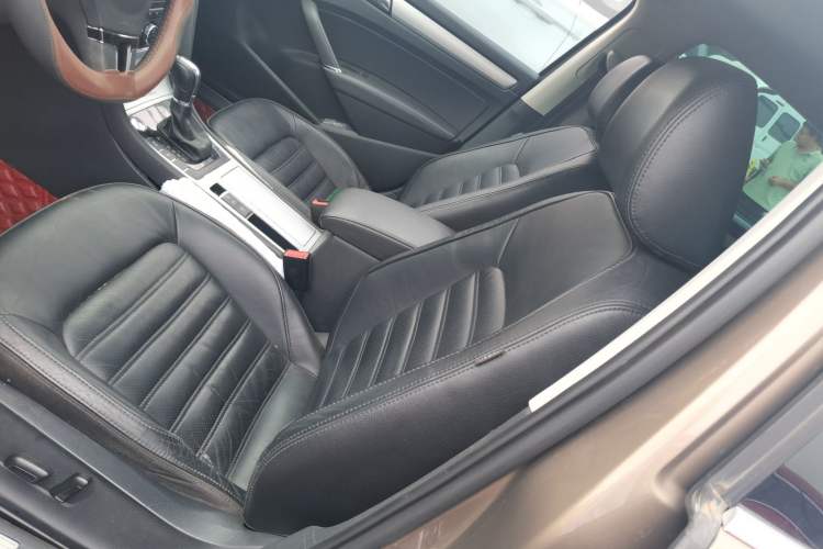 Used Volkswagen Passat 2014 1.8TSI DSG Prestige Edition Left Front Seat