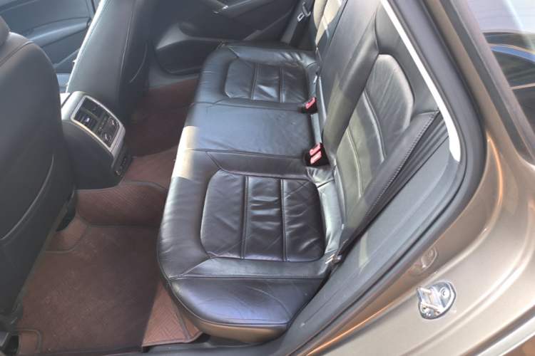 Used Volkswagen Passat 2014 1.8TSI DSG Prestige Edition Left Rear Seat