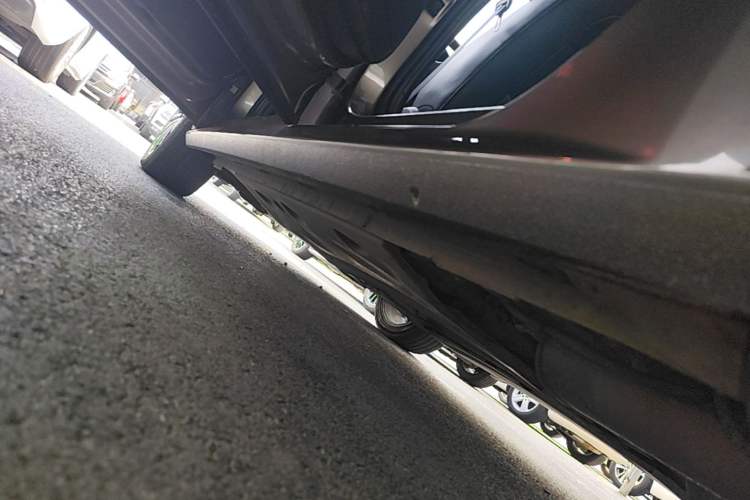 Used Volkswagen Passat 2014 1.8TSI DSG Prestige Navigation Edition Left Side Sill