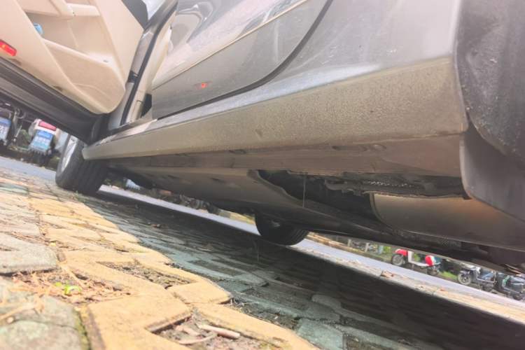 Used Volkswagen Passat 2014 1.8TSI DSG Prestige Edition Left Side Sill