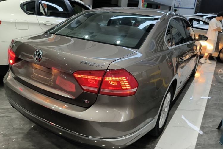 Used Volkswagen Passat 2014 1.8TSI DSG Prestige Edition Rear Right 45 Deg