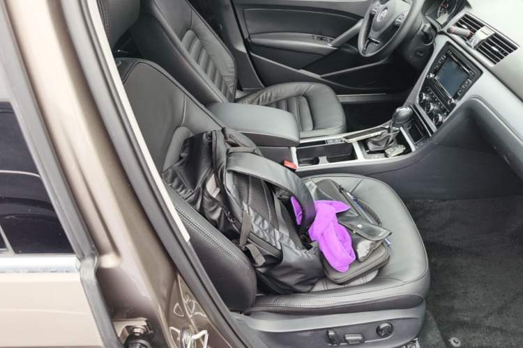 Used Volkswagen Passat 2014 1.8TSI DSG Ultimate Edition Right Front Seat