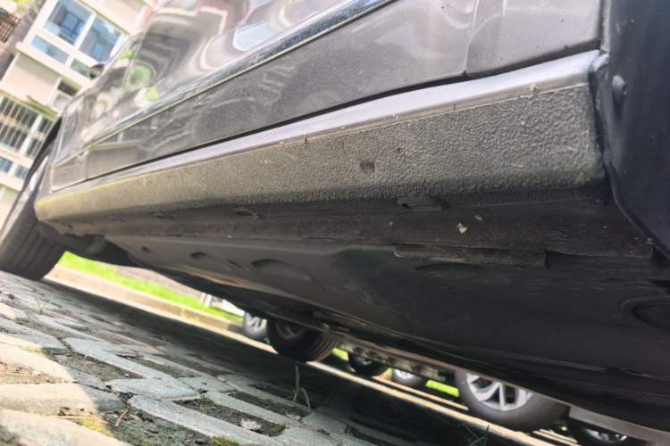 Used Volkswagen Passat 2014 1.8TSI DSG Prestige Edition Right Side Sill