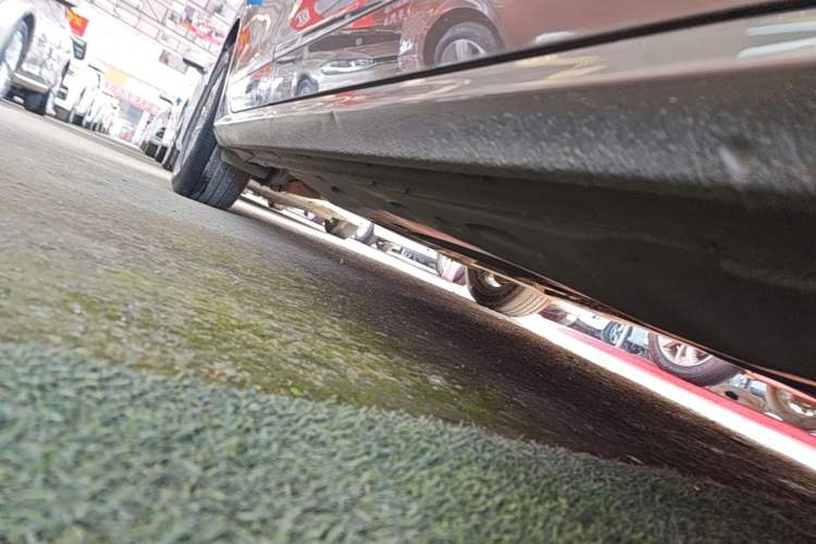 Used Volkswagen Passat 2014 1.8TSI DSG Prestige Edition Right Side Sill
