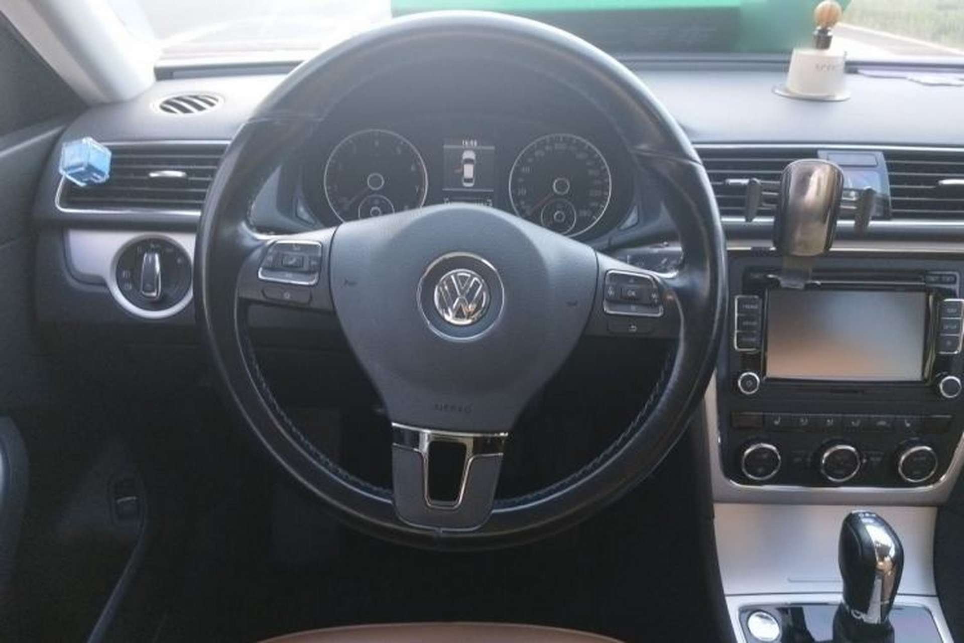 Used Volkswagen Passat 2014 2.0 TSI DSG Prestige Navigation Edition Steering Wheel
