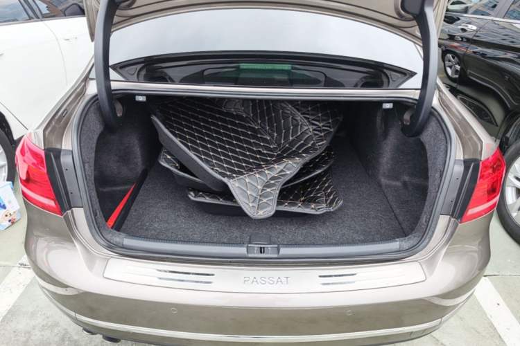 Used Volkswagen Passat 2014 1.8TSI DSG Ultimate Edition Trunk