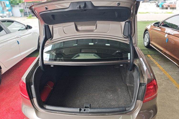 Used Volkswagen Passat 2014 1.8TSI DSG Prestige Edition Trunk