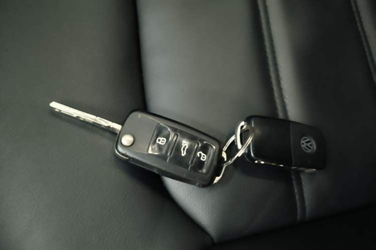 Used Volkswagen Passat 2014 1.8TSI DSG Prestige Edition Vehicle Key