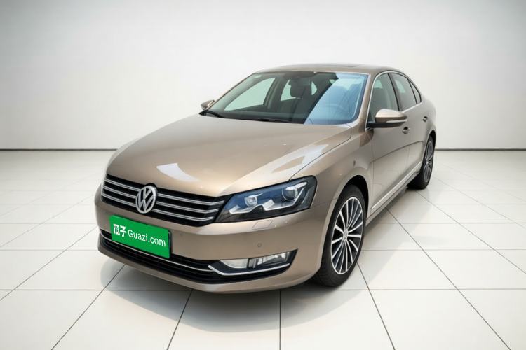 Volkswagen Passat 2014 1.8TSI DSG Prestige Navigation Edition usado Guazi used car, China used car export, Used car for sale, Used cars, Cheapest cars for sale