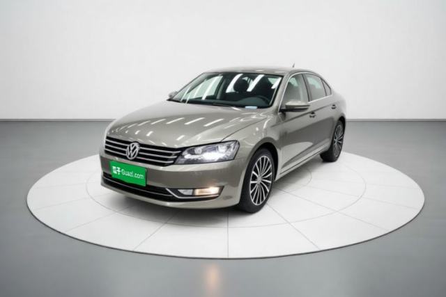Volkswagen Passat 2014 1.8TSI DSG Prestige Navigation Edition с пробегом