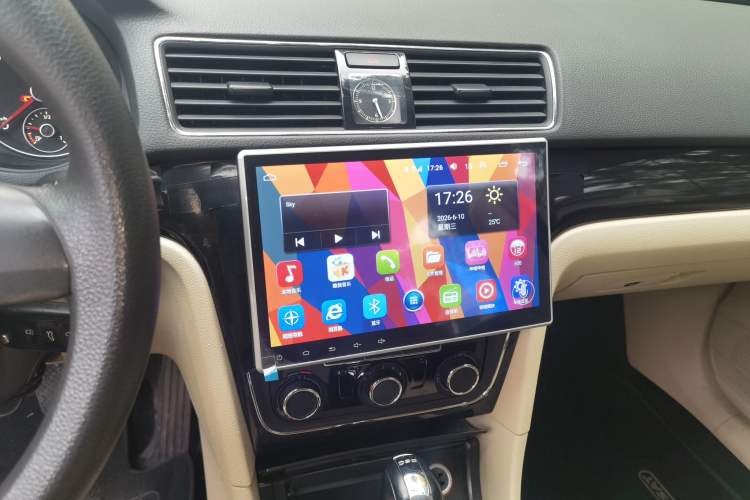 Used Volkswagen Passat 2014 1.8TSI DSG Luxury Edition Audio And AC Panel