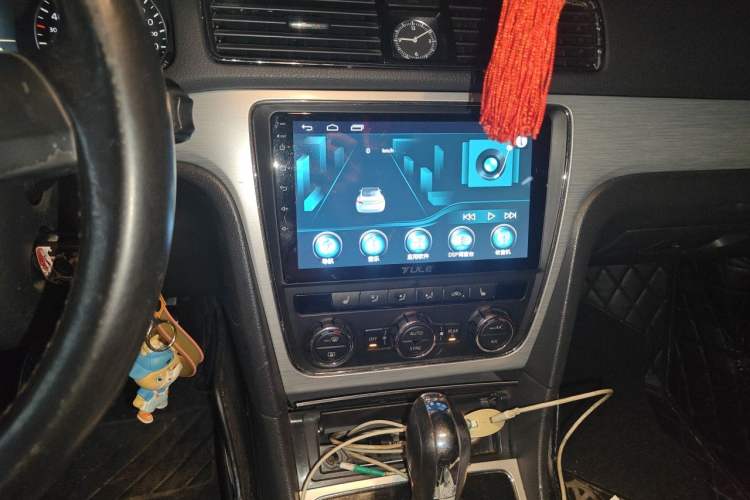 Used Volkswagen Passat 2014 1.8TSI DSG Prestige Edition Audio And AC Panel