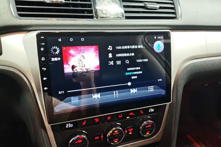 Used Volkswagen Passat 2014 1.8TSI DSG Prestige Edition Audio And AC Panel