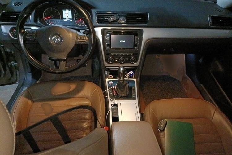 Used Volkswagen Passat 2014 1.8TSI DSG Prestige Edition Center Console