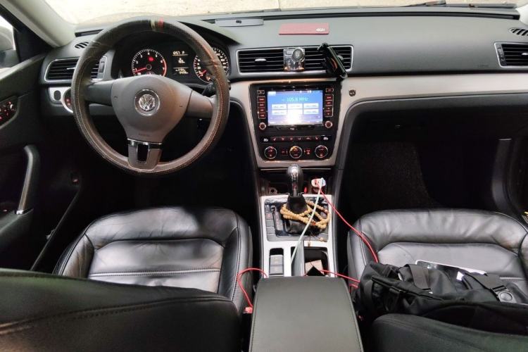 Used Volkswagen Passat 2014 1.8TSI DSG Prestige Edition Center Console