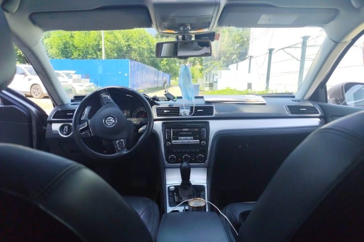 Used Volkswagen Passat 2014 2.0 TSI DSG Prestige Edition Center Console