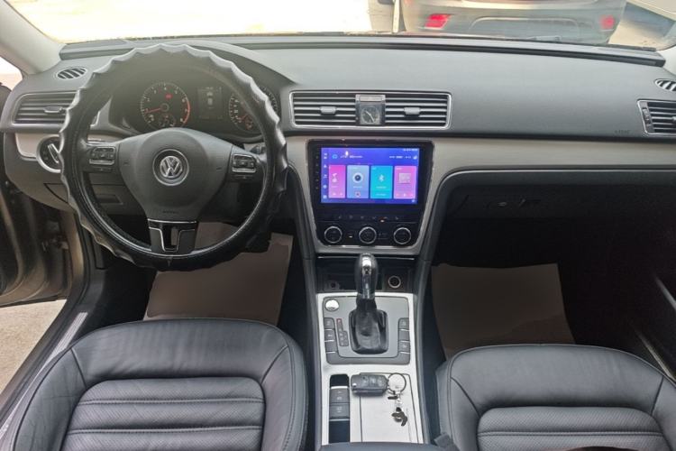 Used Volkswagen Passat 2014 1.8TSI DSG Prestige Edition Center Console