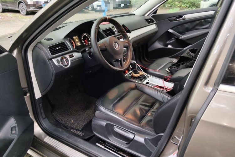 Used Volkswagen Passat 2014 1.8TSI DSG Prestige Edition Driver Seat