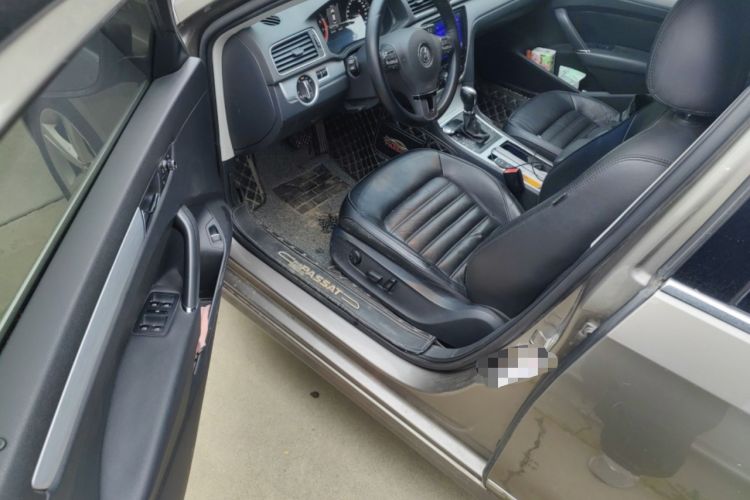 Used Volkswagen Passat 2014 1.8TSI DSG Prestige Edition Driver Seat