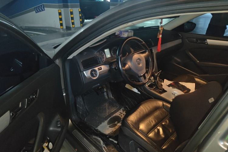 Used Volkswagen Passat 2014 1.8TSI DSG Prestige Edition Driver Seat