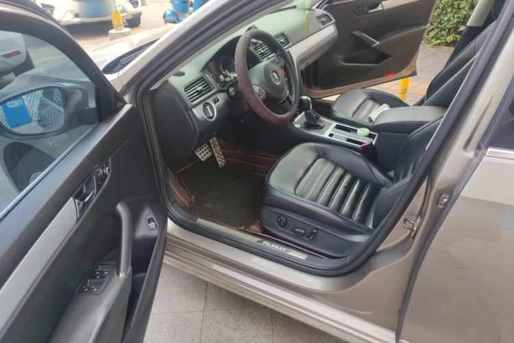 Used Volkswagen Passat 2014 1.8TSI DSG Prestige Edition Driver Seat
