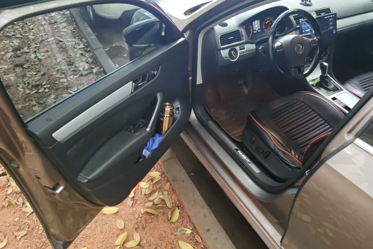 Used Volkswagen Passat 2014 1.8TSI DSG Prestige Edition Driver Seat