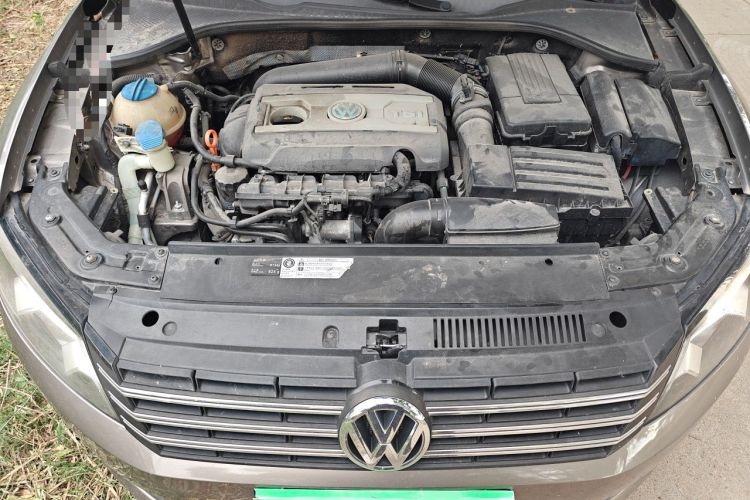 Used Volkswagen Passat 2014 1.8TSI DSG Prestige Edition Engine Bay