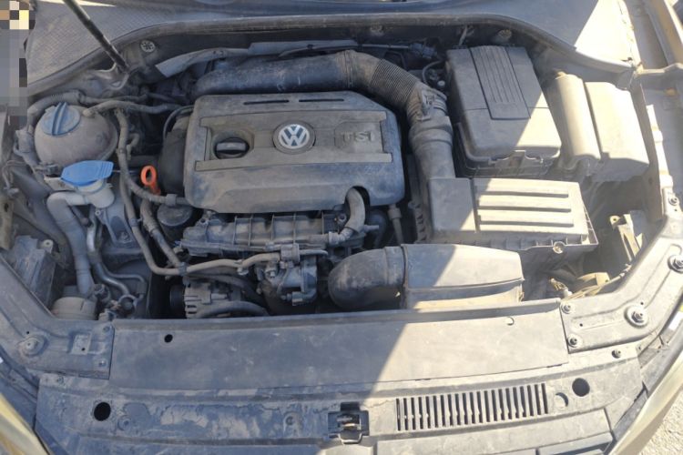 Used Volkswagen Passat 2014 1.8TSI DSG Prestige Edition Engine Bay