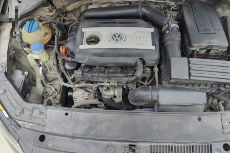 Used Volkswagen Passat 2014 1.8TSI DSG Prestige Edition Engine Bay