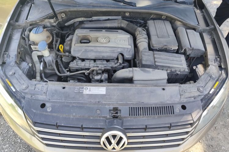 Used Volkswagen Passat 2014 2.0 TSI DSG Prestige Edition Engine Bay