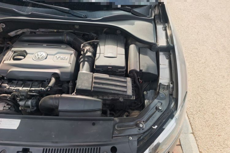 Used Volkswagen Passat 2014 1.8TSI DSG Prestige Navigation Edition Engine Bay Left