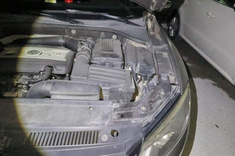 Used Volkswagen Passat 2014 1.8TSI DSG Prestige Edition Engine Bay Left