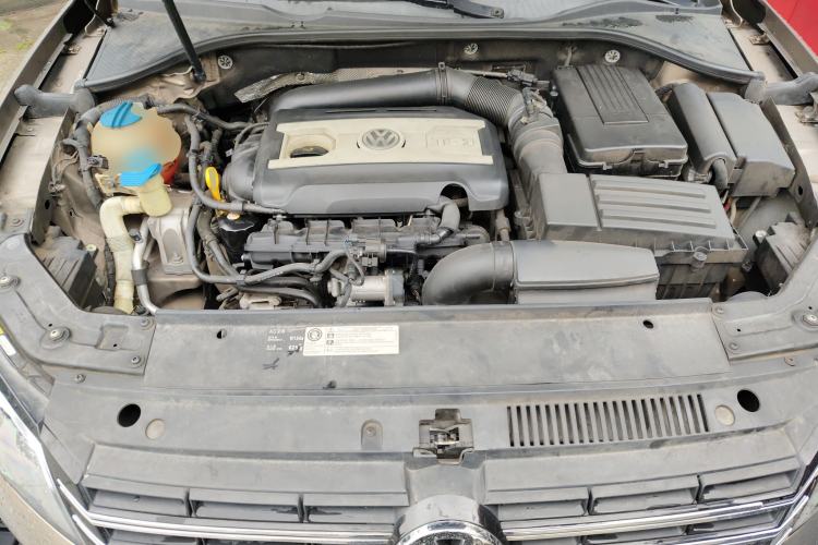 Used Volkswagen Passat 2014 1.8TSI DSG Prestige Edition Engine Bay