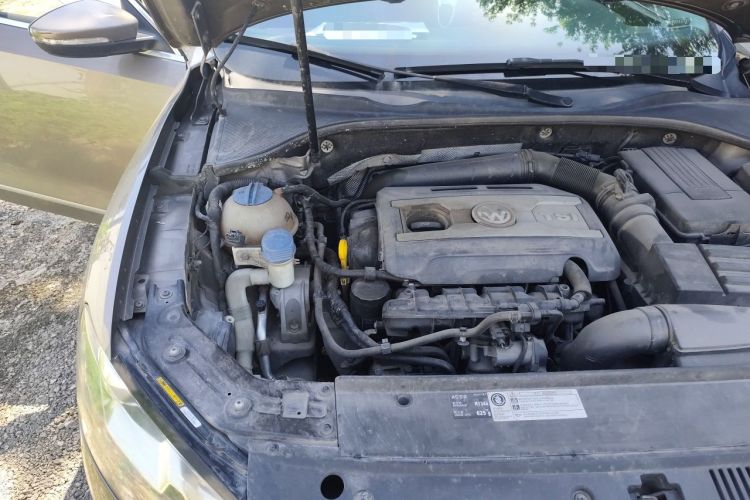 Used Volkswagen Passat 2014 2.0 TSI DSG Prestige Edition Engine Bay Right