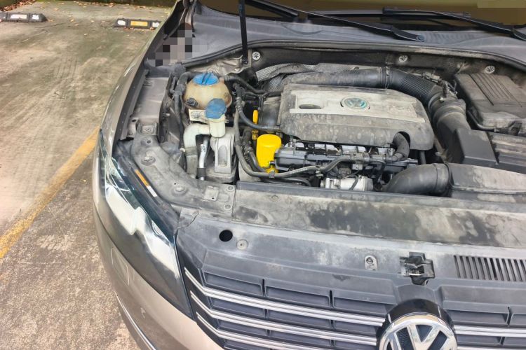 Used Volkswagen Passat 2014 2.0 TSI DSG Prestige Edition Engine Bay Right