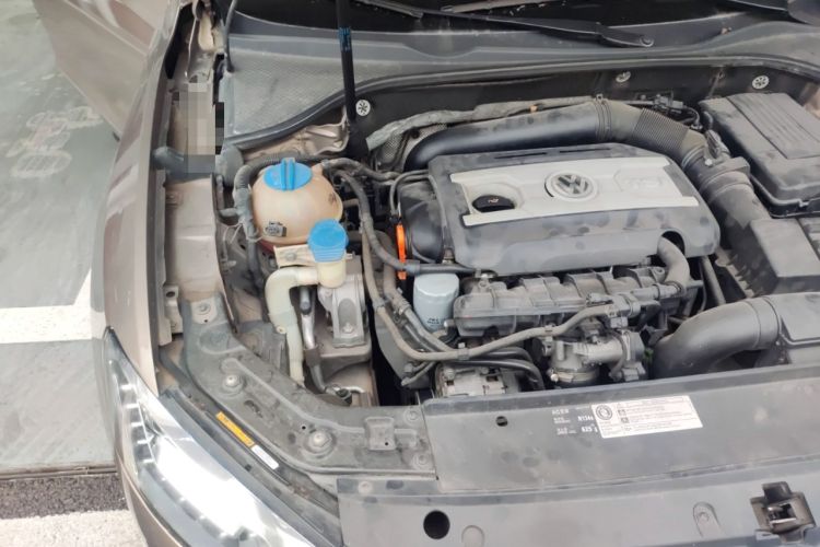 Used Volkswagen Passat 2014 2.0 TSI DSG Prestige Edition Engine Bay Right
