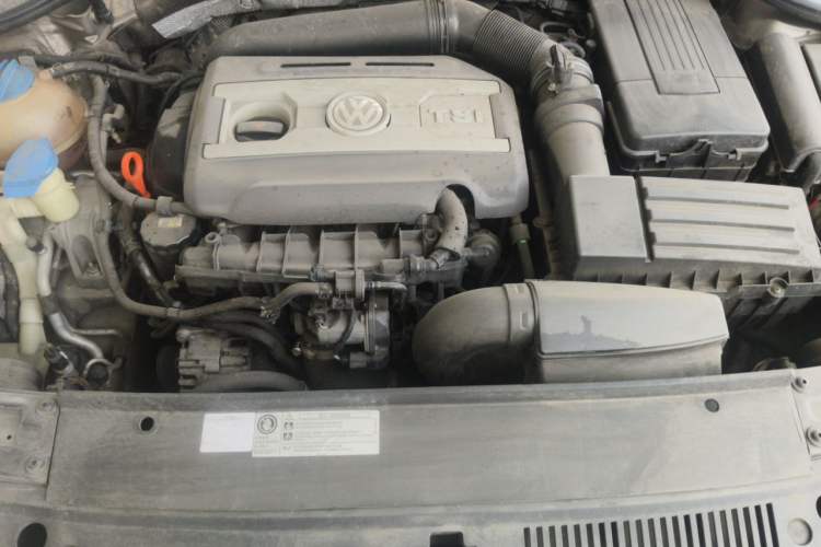 Used Volkswagen Passat 2014 1.8TSI DSG Prestige Edition Engine Bay