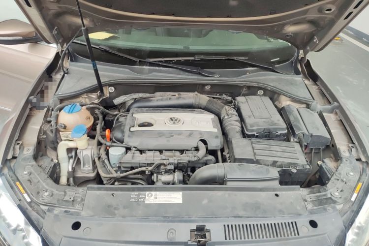 Used Volkswagen Passat 2014 2.0 TSI DSG Prestige Edition Engine Bay