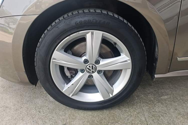 Used Volkswagen Passat 2014 1.8TSI DSG Prestige Edition Exterior 4