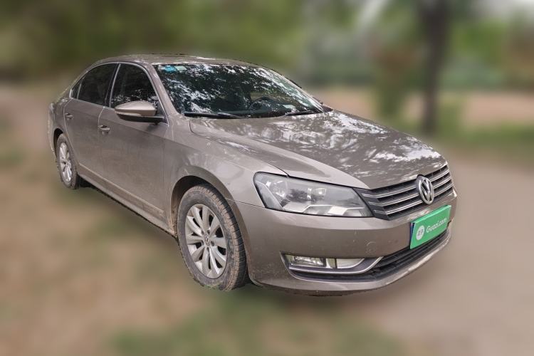 Used Volkswagen Passat 2014 1.8TSI DSG Prestige Edition Front Right 45 Deg