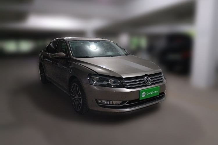 Used Volkswagen Passat 2014 1.8TSI DSG Prestige Edition Front Right 45 Deg