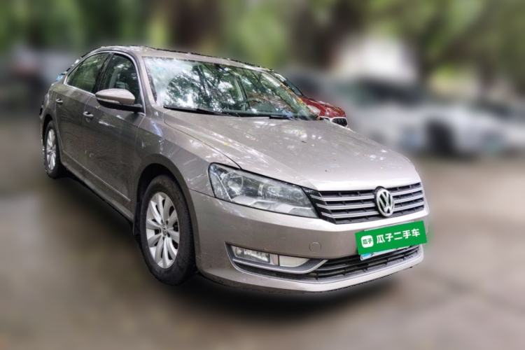 Used Volkswagen Passat 2014 1.8TSI DSG Prestige Edition Front Right 45 Deg