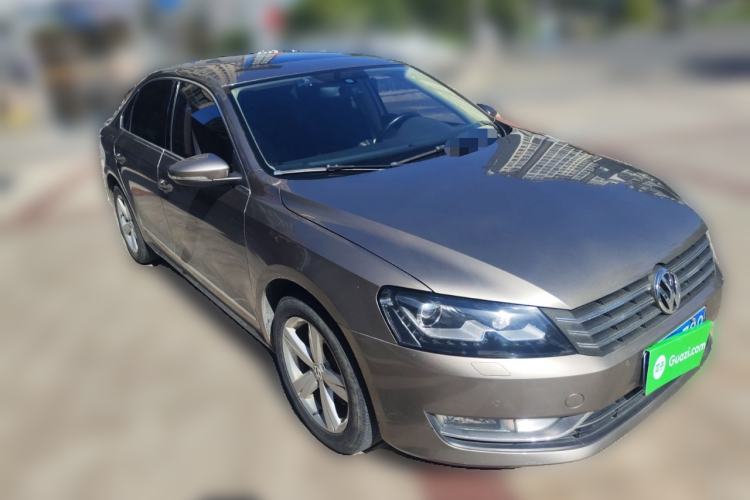 Used Volkswagen Passat 2014 1.8TSI DSG Prestige Edition Front Right 45 Deg